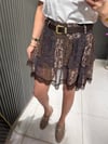 KEMERLİ DESENLİ ŞORT ETEK 