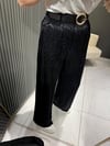 KEMERLİ SİYAH SATEN PANTOLON 