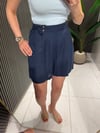 LACİVERT KETEN LASTİKLİ  ŞORT 