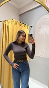 MODAL KUMAŞ PARMAK GEÇMELİ BLUZ KAHVE