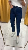 MOM JEAN