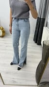 PAÇA DETAYLI JEAN