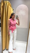 PEMBE ÇİZGİLİ KOLSUZ GÖMLEK