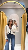 ŞERİTLİ KREM HIRKA 