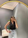 SİYAH DÜĞME DETAYLI BLUZ 