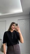 SİYAH DÜĞMELİ TRİKO 