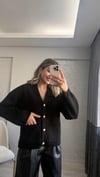 SİYAH GOLD DÜĞMELİ HIRKA