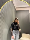 SİYAH KOLLARI DANTELLİ BLUZ 