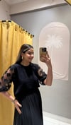 SİYAH KOLLARI TÜL DETAYLI TRİKO