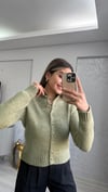 YEŞİL DÜĞMELİ HIRKA 
