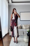 HALTER YAKA UZUN DÖKÜMLÜ ELBİSE