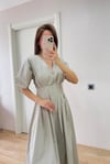 PREMİUM BELDEN OTURAN POPLİN TAŞ RENGİ ELBİSE