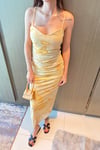SARI ŞİFON ELBİSE
