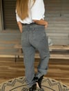 Arka Cep Metal Logo Detaylı Jean Pantolon