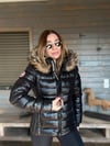 Kolda Nakış Logo Çıkartılabilir Kapşon ve Kürk Detaylı Şişme Mont