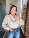 Yakası Dantelli Gömlek