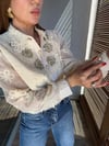 Yakası Dantelli Gömlek