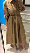 Camel nakışlı elbise