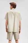 % 100 Pamuk Kısa Kollu Cepli Regular Fit Erkek Gömlek 0210839-70322 BEJ