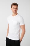 % 100 Pamuklu Slim Fit Bisiklet Yaka Cepli Erkek T Shirt 5902000 BEYAZ