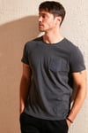 % 100 Pamuklu Slim Fit Bisiklet Yaka Cepli Erkek T Shirt 5902000 ANTRASİT
