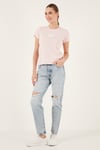 501 Pamuklu Yırtık Detaylı Regular Fit Düz Paça Jeans Kadın Kot Pantolon 12501-0500 AÇIK MAVİ