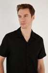 Apaş Yaka Kısa Kollu Regular Fit Erkek Gömlek CF24S117842 SİYAH