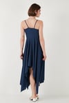 Asimetrik Kesim Regular Fit Midi Boy Askılı V Yaka Kadın Elbise 5866131 İNDİGO