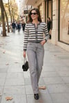 Çizgili Oversize Fit Bisiklet Yaka Düğmeli Crop Triko Kadın Hırka 4615567 GRİ
