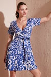 Desenli Kruvaze Yaka Regular Fit Kadın Elbise 5865723 SAKS