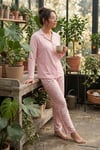 Desenli Regular Fit Apaş Yaka Beli Lastikli Bol Paça Kadın Pijama Takımı 65714300 AÇIK PEMBE