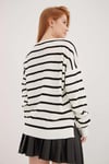 Fashion Friends Regular Fit Bisiklet Yaka Bayan Kazak 25K0477K1 EKRU