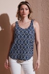 Fashion Friends Standart Fit V Yaka Büzgülü Kalın Askılı Desenli Bayan Bluz 25Y0289K1 MAVİ