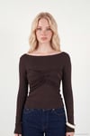 Göğüs Drape Detaylı Kayık Yaka Kadın Bluz 5867117 KAHVE