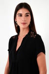 Güpür Detaylı % 100 Pamuk Regular Fit V Yaka Kadın Bluz 611BZ0286 SİYAH