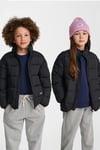 Hummel Regular Fit Logolu Dik Yaka Unisex Çocuk Mont 229654-2001 SİYAH