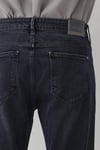 Jake Pamuklu Skinny Fit Normal Bel Dar Paça Jeans Erkek Kot Pantolon 0042289403 LACİVERT