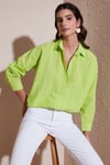 Keten Görünümlü % 100 Pamuk Relaxed Fit Kadın Gömlek 51444624 FISTIK YEŞİL