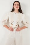 Lela Ajurlu ve Nakış İşlemeli Pamuklu Slim Fit Bisiklet Yaka Crop Bayan Bluz 676215 EKRU