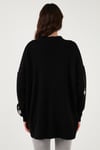 Lela Çiçek İşlemeli Oversize Fit V Yaka Düğmeli Bayan Hırka 4616191 SİYAH