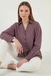 Lela Çizgili Oversize Fit Klasik Yaka Uzun Kollu Bayan Gömlek 6925437 BORDO