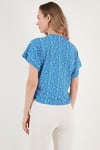 Lela Desenli Önü Büzgülü V Yaka Crop Bayan Bluz 5864486Y4 SAKS