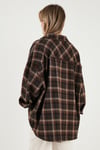 Lela Ekoseli Pamuklu Oversize Fit Klasik Yaka Bayan Gömlek 6835002 KAHVE
