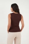 Lela Fittted Fit Bisiklet Yaka Aksesuar Detaylı Kadın Bluz 5866475 KAHVE