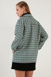 Lela Kareli Regular Fit Düğmeli Bayan Gömlek Ceket 42190497 BENETTON