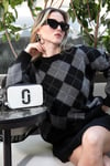Lela Oversize Fit Bisiklet Yaka Baklava Desenli Bayan Kazak 4615579 SİYAH