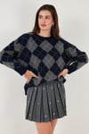 Lela Oversize Fit Bisiklet Yaka Baklava Desenli Bayan Kazak 4615579 LACİVERT