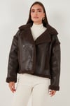 Lela Oversize Kruvaze Yaka Peluş Detaylı Suni Deri Biker Ceket Bayan Mont 6810247 KAHVE