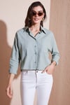 Lela Pamuk ve Keten Karışımlı Regular Fit Önü Kısa Arkası Uzun Bayan Gömlek 6772867 ÇAĞLA