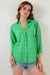 Lela Pamuklu Çift Cepli Düğmeli Regular Fit V Yaka Bayan Gömlek 514257519 BENETTON